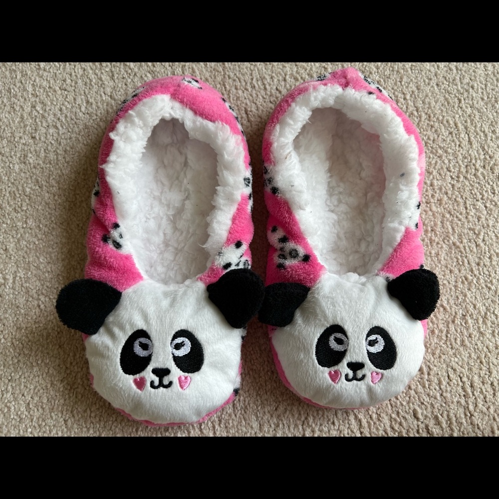 Panda Pink White Slippers Bear Slip on Animal Soft Plush Cute Novelty Shoes 1 SZ